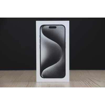 Újszerű iPhone 15 Pro 256GB US-4278