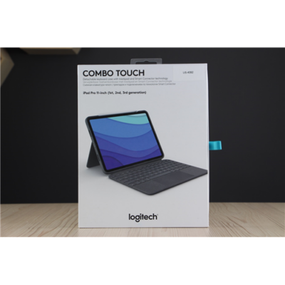 Használt Logitech Combo Touch for iPad Pro 11" (1,2,3 gen) US-4092