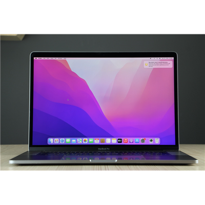Használt Macbook Pro 15" 2018 512/ 16GB ÁFÁS US-5097
