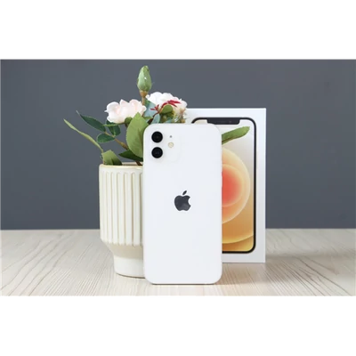 Használt Apple iPhone 12 64GB fehér B US-6132