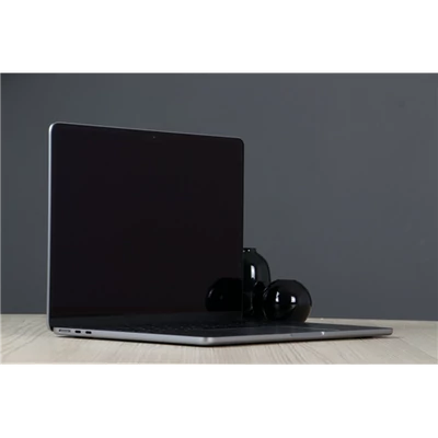 Újszerű Apple MacBook Air 13" M3 256/ 16GB asztro szürke német US-6655