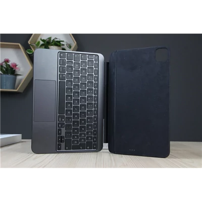 Használt Apple Magic Keyboard for iPad Pro 11" M4 Black HUN US-6739