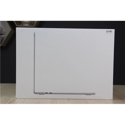 Új Apple Macbook Air 13" M4 256/16GB Silver HUN US-6746