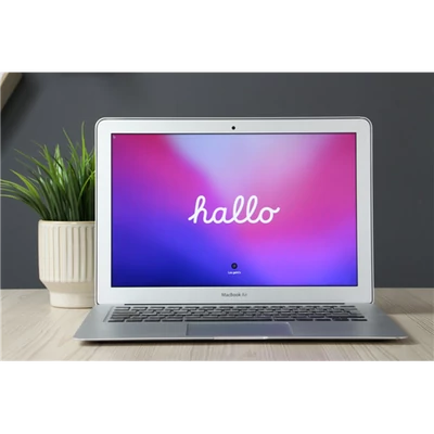 Használt Apple Macbook Air 13" 2015 128/ 8GB Silver HUN C+ US-6762