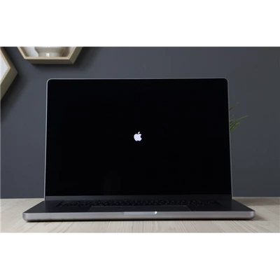 Használt Apple MacBook Pro 16" M2 Pro 512/ 16GB Space Gray HUN B US-6812