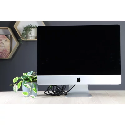 Használt Apple iMac 21.5" 2015 256/ 8GB i5 C US-7520