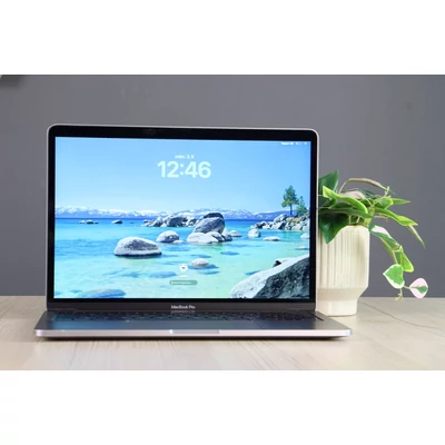 Használt Apple Macbook Pro 13" M2  512/ 16GB Space Gray HUN C+ US-7824