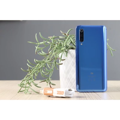 Használt Xiaomi Mi 9 128GB Blue B US-7971