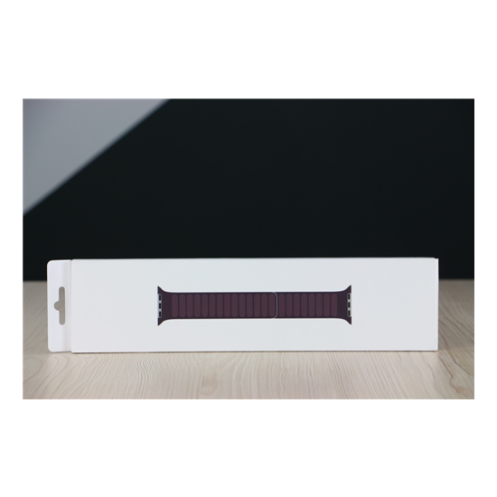 Használt Apple Watch 45mm Band: Dark Cherry Leather Link - S/M