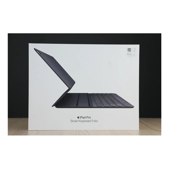 Használt Apple iPad Pro 12.9" - Smart Keyboard Folio - A2039 Német US-3388