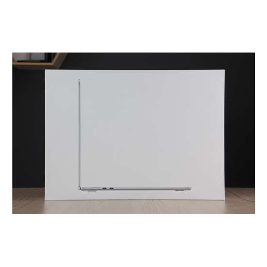 Új Macbook Air 15" M2 256/ 8GB Silver US-5101