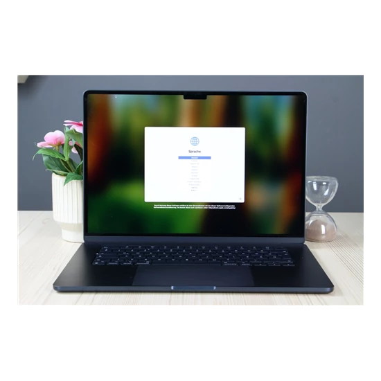 Újszerű Apple Macbook Air 15" M2 256/ 8GB Midnight HUN A+ US-6514