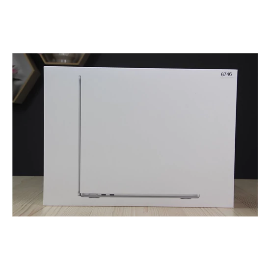 Új Apple Macbook Air 13" M4 256/16GB Silver HUN US-6746