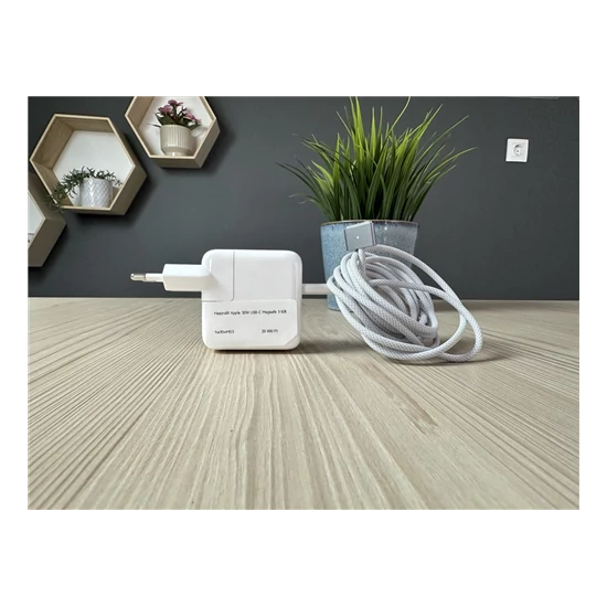 Használt Apple 30W USB-C Magsafe 3 töltő