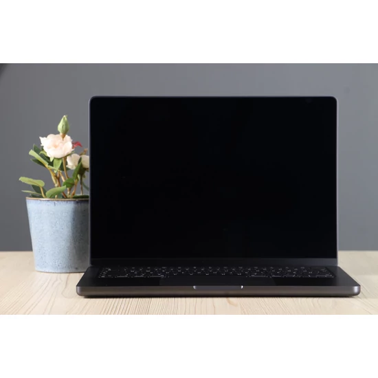 Használt Apple Macbook Pro 14" M4 Pro 512GB/ 24GB asztrofekete HUN A US-8062