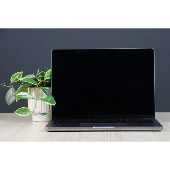 Újszerű MacBook Pro 14" 1T/32 Space Gray US-8374